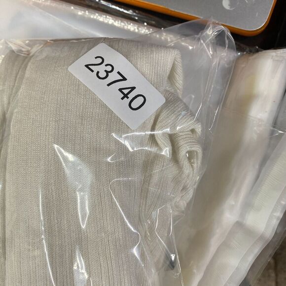 5/$45 41 Hawthorn Cardigan Women PM Petite White V-Neck Button Up Long Sleeve - Picture 9 of 9